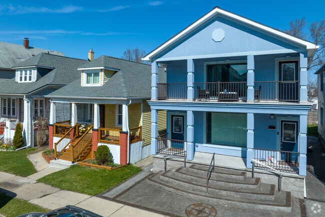 Hamtramck features a variety of early-20th-century architecture