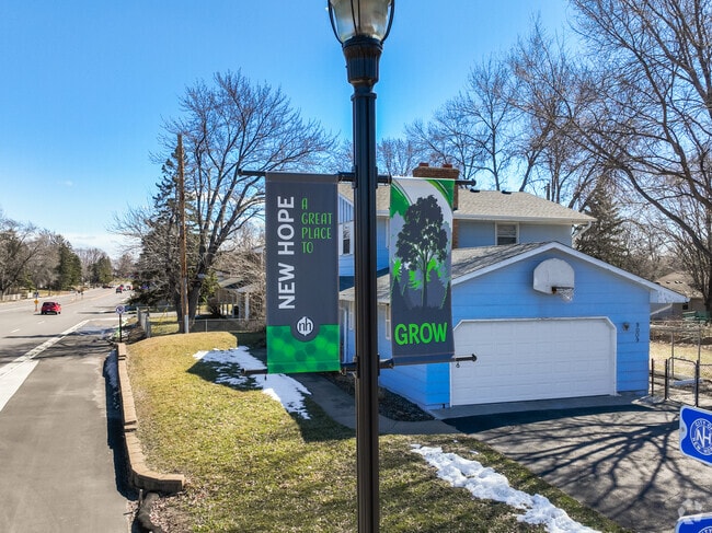 There are over 21,000 residents living in New Hope, Minnesota.