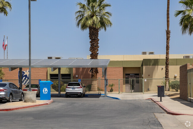 Palm Desert Charter Middle School has a student to teacher ratio of 25:1.