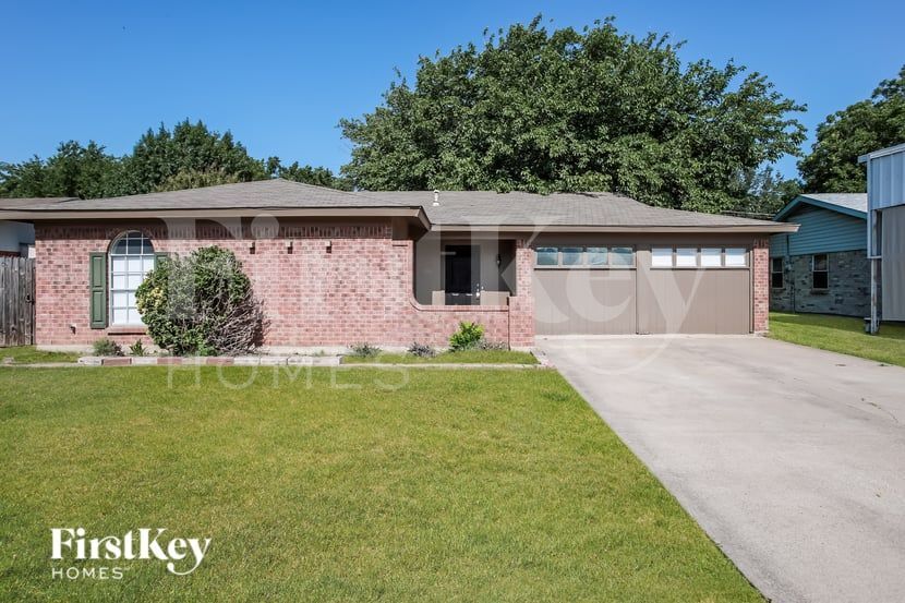 616 Pinto Ln, Saginaw, TX 76179 - photo 1