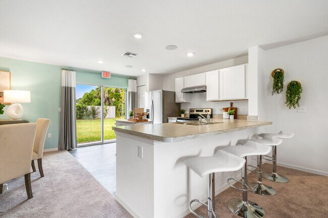 825 Happiness Ave SW, Palm Bay, FL 32908 - photo 7