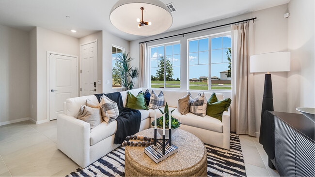 2607 Cloudview Privado, Ontario, CA 91761 - photo 5