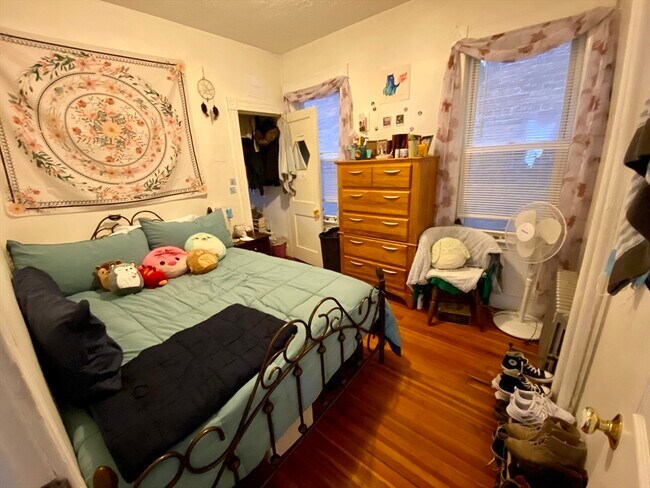 Kelton Place Condominiums unit 1, Allston, MA 02134 - photo 7