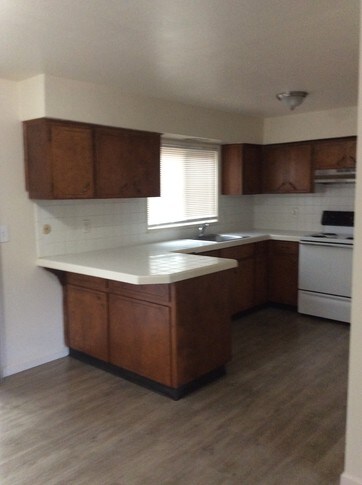 Peyton Plaza, Portland, OR 97236 - photo 6