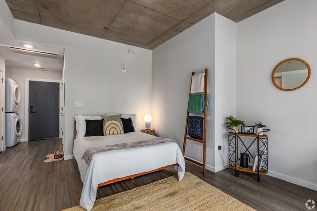 Julian, Orlando, FL 32801 - photo 6