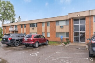 1701 E 80th St, Bloomington, MN 55425