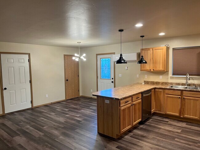 105 Kynzie Ln, Kalispell, MT 59901 - photo 5