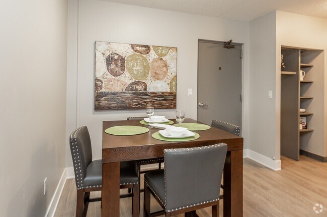 The Village at Gray's Lake Apartments - Des Moines, Des Moines, IA 50321 - photo 7