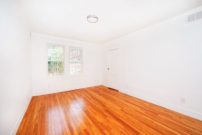 5 Chauncy St unit 2, Cambridge, MA 02138 - photo 3