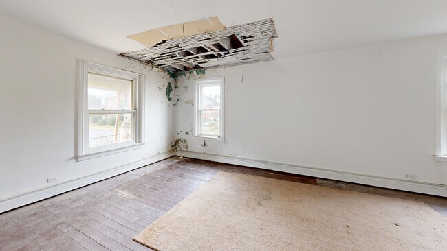 101 E 3rd St, Lansdale, PA 19446 - photo 2