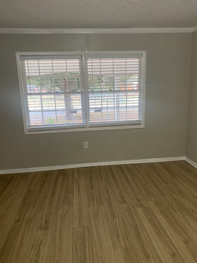 1947 Atlantic Ave, Orangeburg, SC 29115 - photo 3