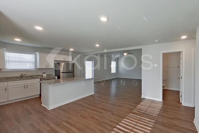 137 Western Red Cedar Dr, Stillwell, GA 31329 - photo 6