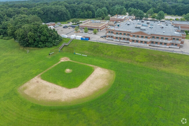 Leonard J. Tyl Middle School is located in Oakdale, Connecticut.