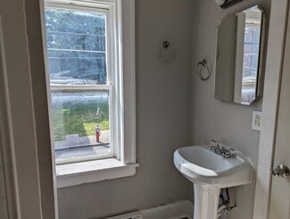 66 Broad St, Albany, NY 12202