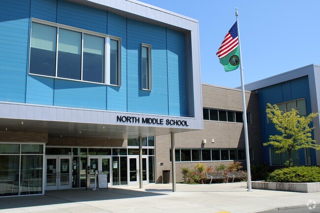 North Middle School is located in the Riverside neighborhood of Everett.