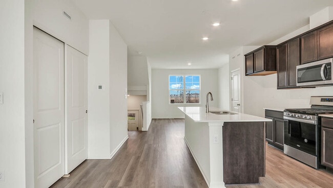 2170 Glacier St, Mundelein, IL 60060 - photo 3