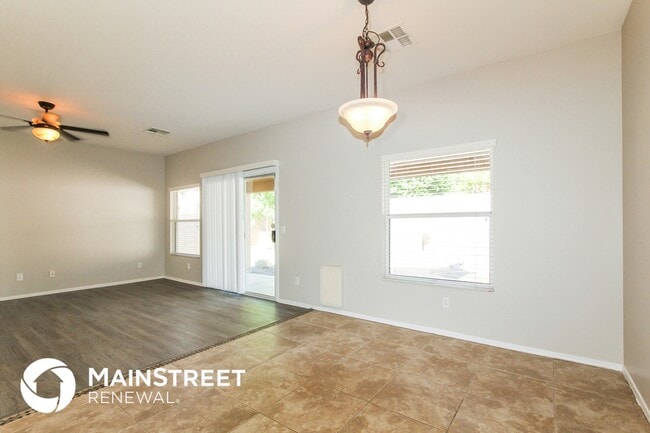 15832 W Calavar Rd, Surprise, AZ 85379 - photo 4