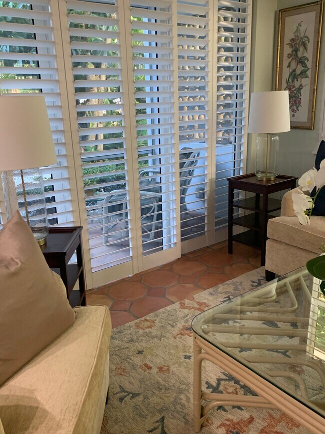 Living Room to Screened Porch