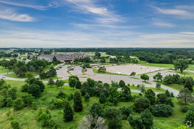 917 Paces has ample parking on the west side of the building.