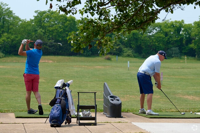 Moorefield residents often join neighbors to practice at the Brambleton Golf Course.