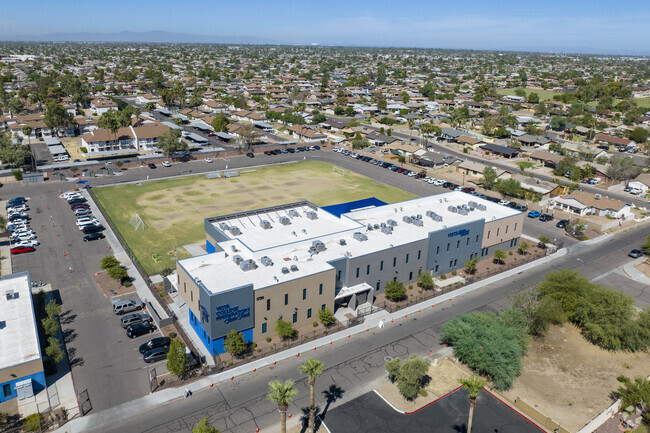Vista College Prep Sueño Park is a small campus near Downtown Phoenix.