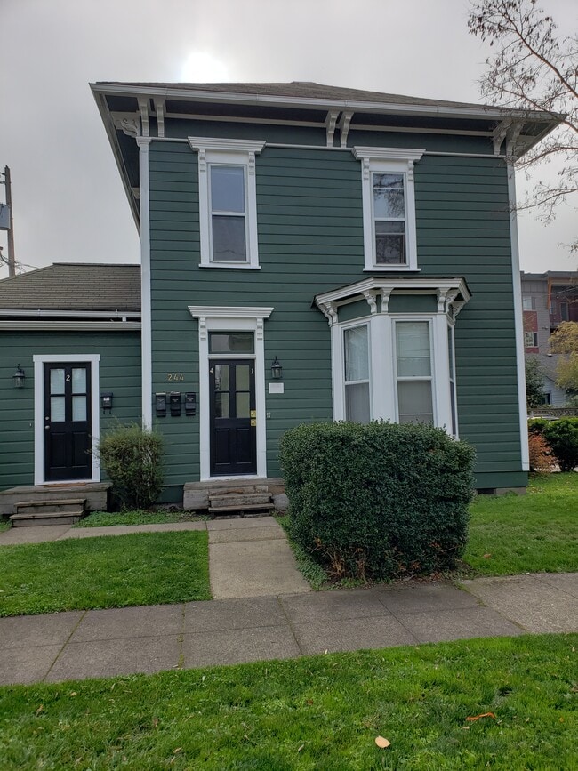 244 E 16th Ave Unit 3, Eugene, OR 97401