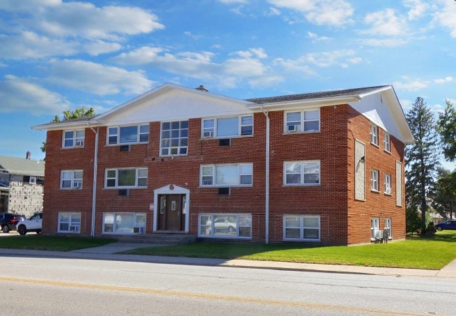 7821 43rd St unit 3C, Lyons, IL 60534 - photo 1