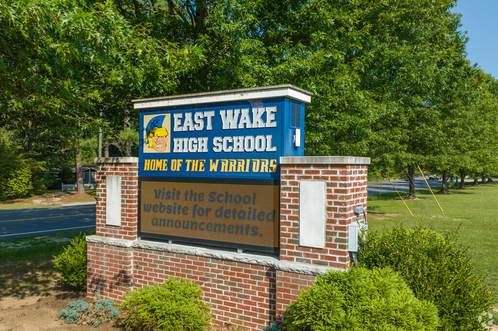 East Wake High School, Wendell NC Rankings & Reviews - Homes.com