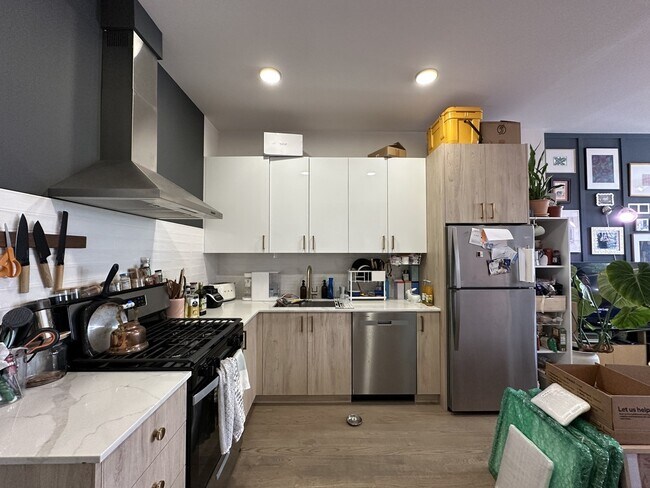 843 N Mozart St unit 3, Chicago, IL 60622 - photo 3