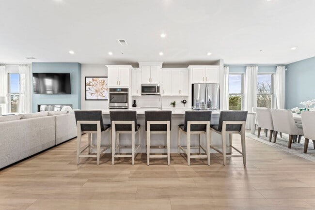 13500 Innovation Station Loop unit 36395958, Herndon, VA 20171 - photo 3