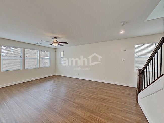 9283 Opal Bay Ct, Enterprise, NV 89139 - photo 7