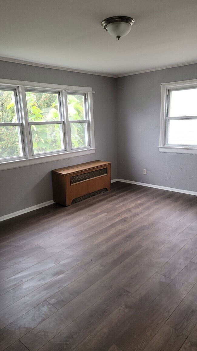 1112 Rivington St Unit 2, Roselle, NJ 07203