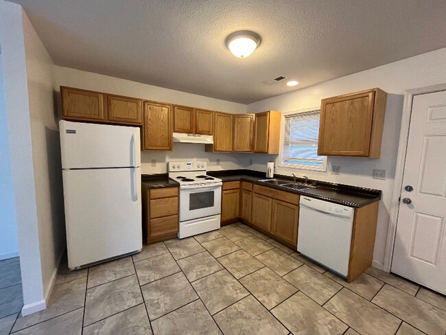 1218 Hyatt Creek Rd unit B1, Bryson City, NC 28713 - photo 4