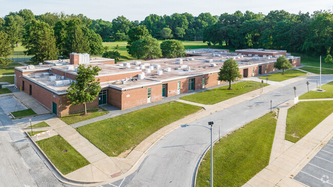 Cedarmere Elementary - 17 Nicodemus Rd, Reisterstown, MD 21136-3224