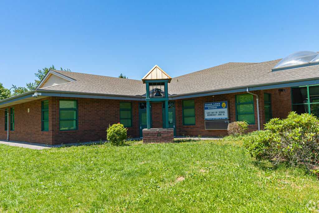 Entrance to Clear Lake Elementary School with bell tower located in Keizer, OR.