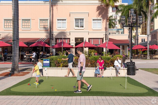 Residents of The Lakes at Boca Raton find fun for the whole family in Downtown Boca.