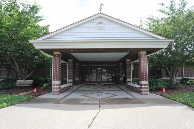 James River Elementary School is a public institution.