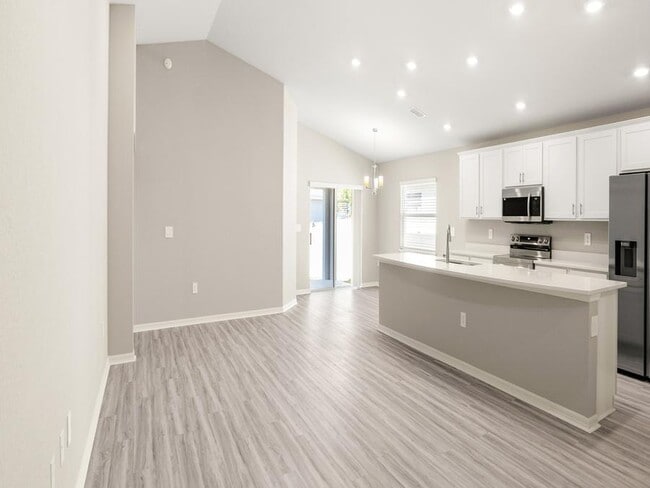 3119 Laurel Oak Ln, Winter Haven, FL 33884 - photo 3