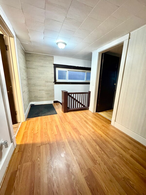 922 W Broadway St Unit 2nd Floor, Bradley, IL 60915