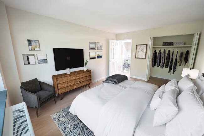 Rosemont Plaza, Bryn Mawr, PA 19010 - photo 5