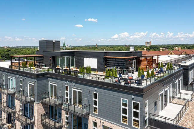 Rooftop Deck with Lawn and Cinema