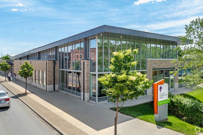 Columbus Metropolitan Library, Parsons Branch, is conveniently located just minutes away from Karns Park.