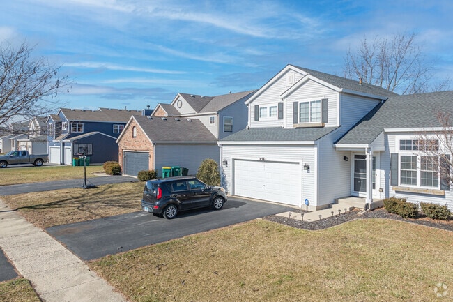 Homes in South Homer Glen feature generous lot sizes with well manicured lawns.