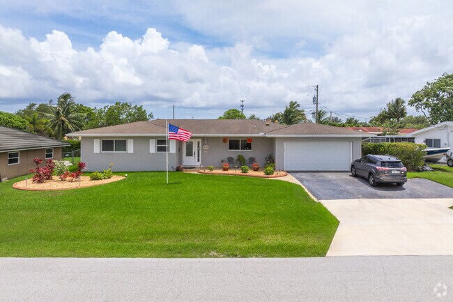 Admire the charming pastel-colored ranchers inspired by mid-century modern design.