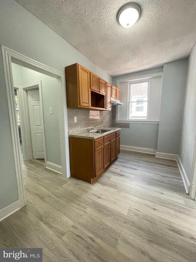 5113 N 13th St unit 3, Philadelphia, PA 19141 - photo 5