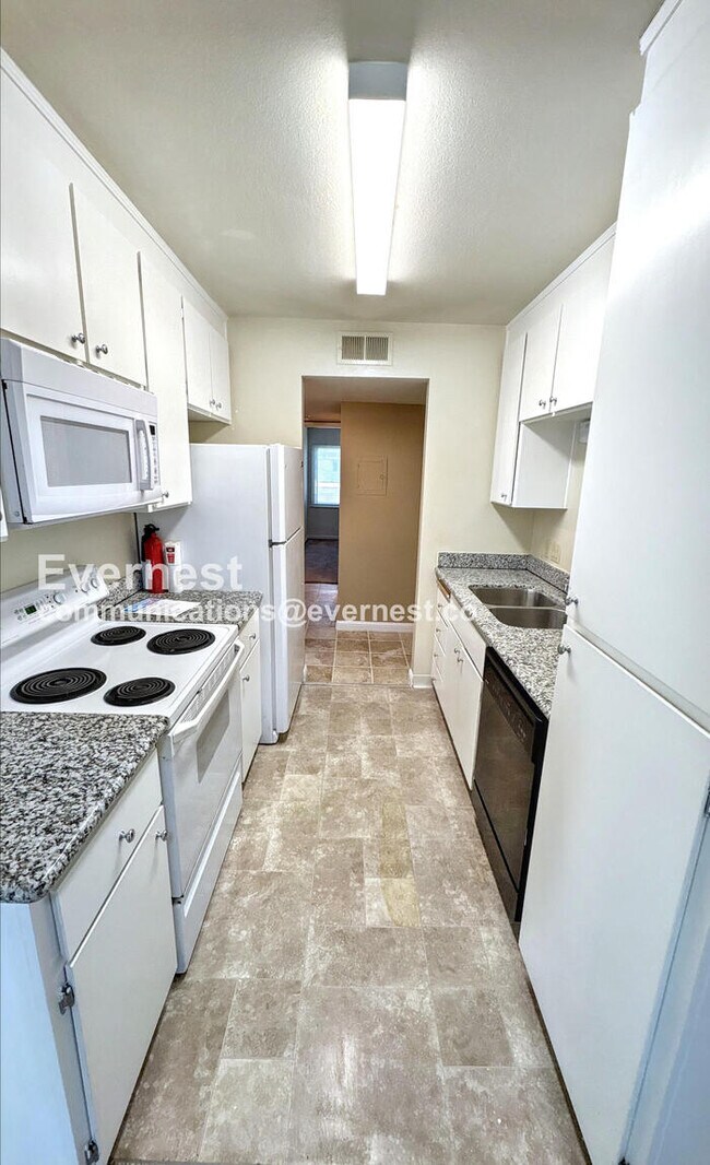 277 Tradewinds Dr unit 10, San Jose, CA 95123 - photo 3