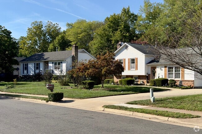 Homes often back up to a wooded area for shade in the summer in Old Town Manassas.