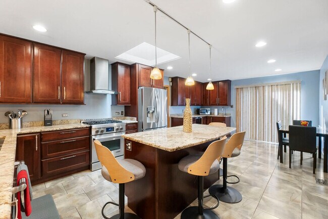 4920 Lake Ct unit ID1285035P, Country Club Hills, IL 60478 - photo 3