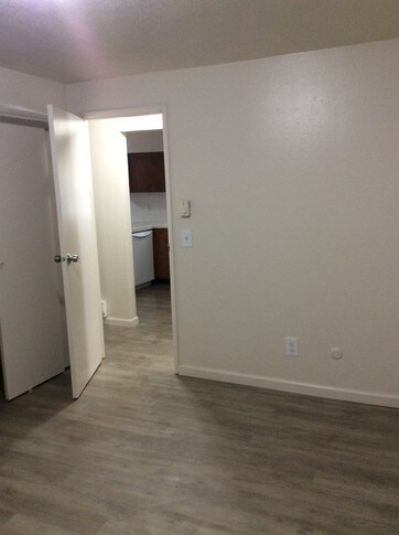 Peyton Plaza, Portland, OR 97236 - photo 4