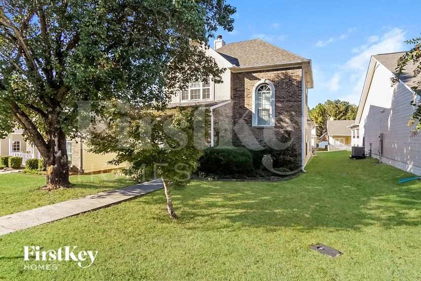 140 Warwick Cir, Alabaster, AL 35007 - photo 1